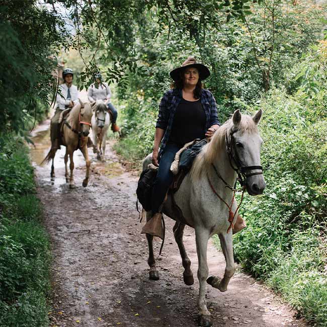 Horseback adventure from the Sacred Valley to the Maras Salt Mines